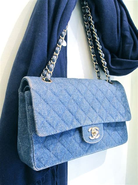 bottiglia chanel blu retro|vintage Chanel purses.